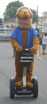 mascotte peluche géante lyon