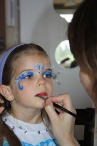 Maquilleuse anniversaire, animation maquillage pour soirée, événément entreprise et particulier