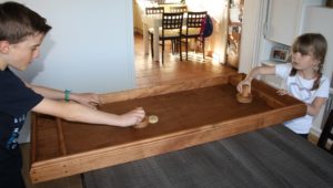 Location de jeu en bois, table à glisser en bois